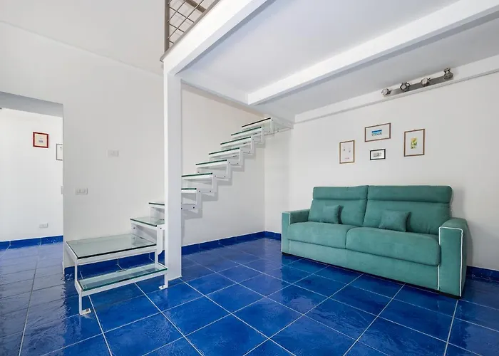 Santoro - De Vivo Realty